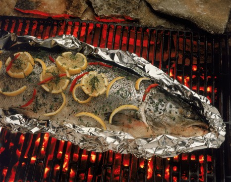 Panggang Ikan dengan Cara Ini Agar Rasanya Lebih Gurih Enak (2)