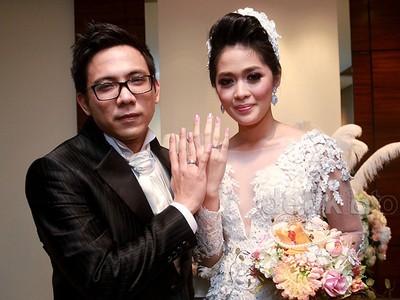 Kebahagiaan Pengantin Baru, Gracia Indri dan David NOAH