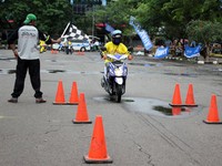 Pelatihan Safety Riding khusus wanita ini diikuti oleh 55 peserta dari komunitas atau klub serta jurnalis. Selama kegiatan, mereka mendapatkan pembekalan teori dan praktik langsung.  (Istimewa/Forwot)