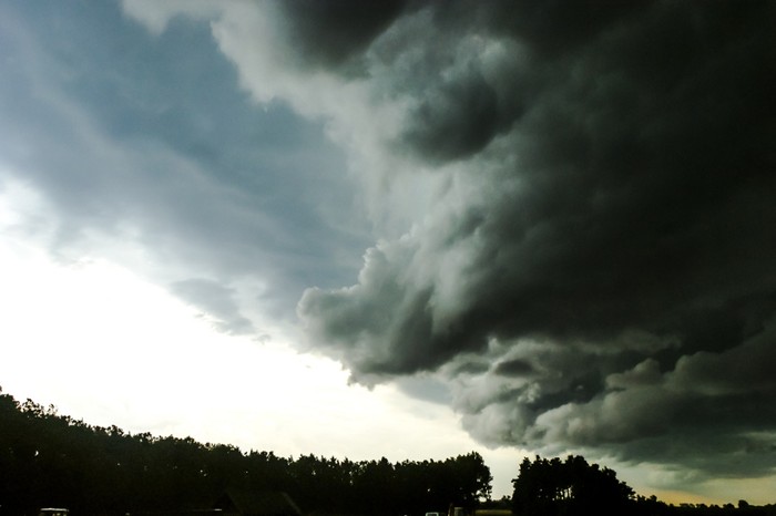 Yang Perlu Traveler Tahu, Soal Awan Cumulonimbus