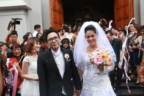Momen-momen Unik Pernikahan Gracia Indri dan David NOAH