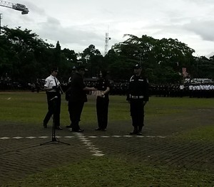 Bantu Tangkap Penjahat, 10 Satpam Ini Dapat Penghargaan