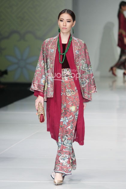 Ghea Panggabean Peranakan Show. Bazaar Fashion Festival 2014 at Jakarta Convention Center. Senayan. Jakarta. [Foto: Mohammad Abduh/Wolipop]