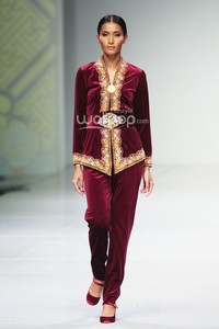 Ghea Panggabean Peranakan Show. Bazaar Fashion Festival 2014 at Jakarta Convention Center. Senayan. Jakarta. [Foto: Mohammad Abduh/Wolipop]