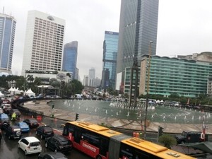 Jelang Malam Tahun Baru, Lalin Sudirman-Thamrin Padat Merayap