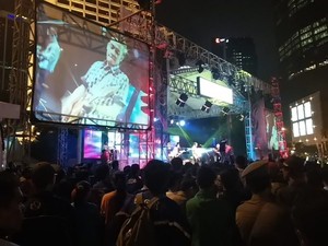 Jelang Tahun Baru, Bundaran HI Digoyang Panggung Musik