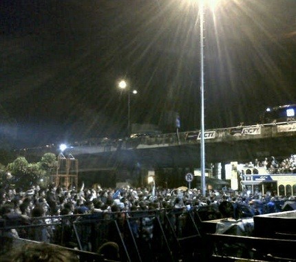 Hujan Mereda, Warga Merapat Kawasan Dago Sambut Pergantian Tahun