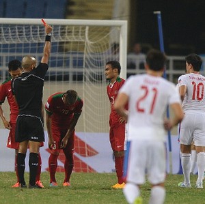 Pemecatan Indra Sjafri, Pesta Pora Persib, dan Hancurnya Garuda Senior di Vietnam