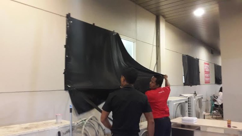 Properti di Posko Crisis Center Juanda Surabaya Mulai Dikemasi Properti di Posko Crisis Center Juanda Surabaya Mulai Dikemasi