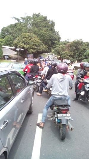 Libur Tahun Baru, Wisata Bandungan Semarang Macet Dua Arah