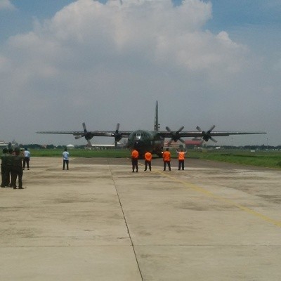 Mayor Sugeng, Pilot Pembawa 4 Jenazah Harus Lalui Cuaca Buruk