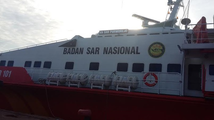 Evakuasi Hari Ke-5, Basarnas Turunkan Kapal Anti Ombak 3 Meter