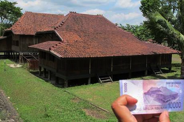 Ini Dia 4 Tempat yang Ada di Uang Kertas Rupiah
