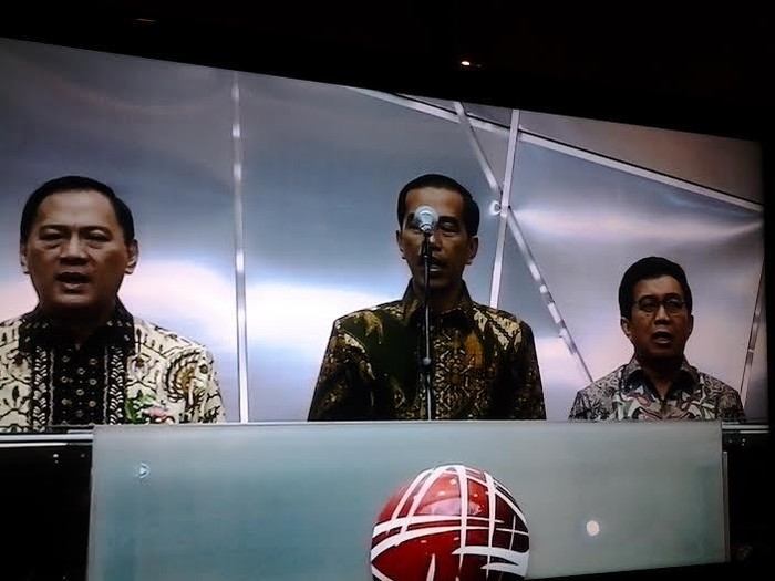 Dibuka Jokowi, IHSG Masih Hijau Sampai Siang