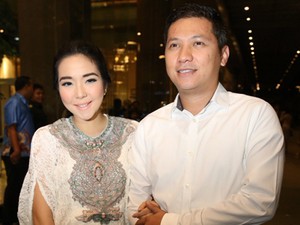 Gading dan Gisel Tak Sabar Sambut Kelahiran Buah Hati