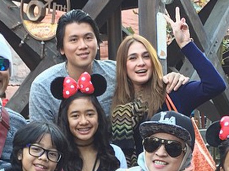 Asyiknya Luna Maya Rayakan Tahun Baru Bareng Pacar di Amerika