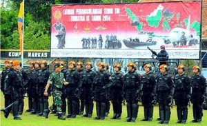 Panglima TNI Kunjungi Posko Pencarian AirAsia di Pangkalan Bun Selasa