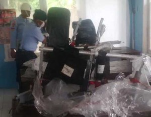 Helikopter Seahawk Temukan Beberapa Kursi Penumpang AirAsia