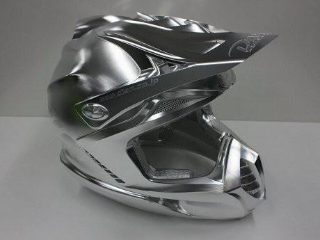 Ih, Ada Helm Terbuat dari Blok Alumunium