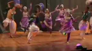 Virus Tari Bollywood Merebak di Amerika Latin