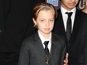 Sebut Putri Brad Pitt dan Jolie Transgender, Amber Rose Dikecam
