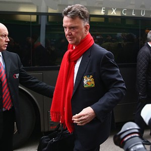 Cruyff Sebut Van Gaal Tak Berhak Keluhkan Padatnya Jadwal Pertandingan Inggris