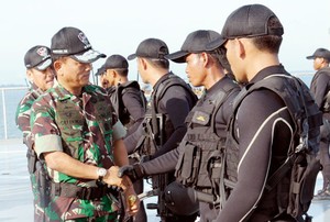 Panglima TNI: Evakuasi Korban AirAsia Tidak Mudah, Prajurit Kita Bekerja Maksimal