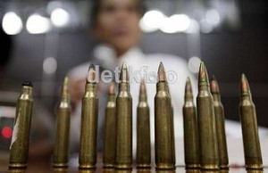 Polisi Temukan 10 Ribu Butir Peluru di Rumah Kosong di Mampang