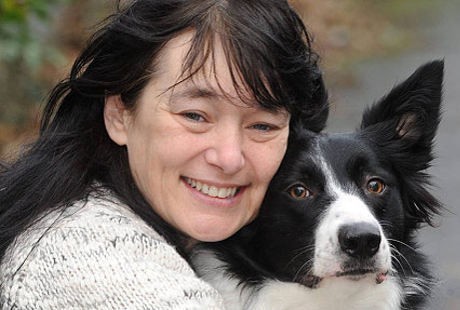 Berkat Anjing Peliharaan, Josie Berhasil Selamat dari Kanker Payudara