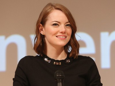 Cantik dan Chic Emma Stone