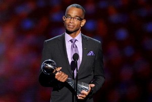 Idap Kanker Langka, Presenter Olahraga Stuart Scott Meninggal Dunia