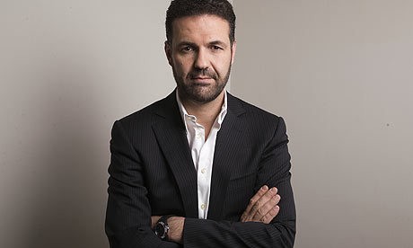 Khaled Hosseini Bela Penerjemah The Kite Runner yang Ditangkap Polisi