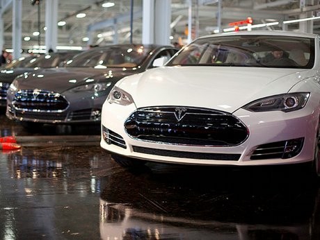 dok Tesla dok Tesla