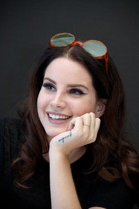 Lana Del Rey Ungkap Rincian Album Terbaru