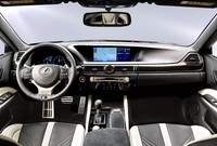 Karakter sport juga terpancar dari bagian interior. Istimewa/Lexus.
