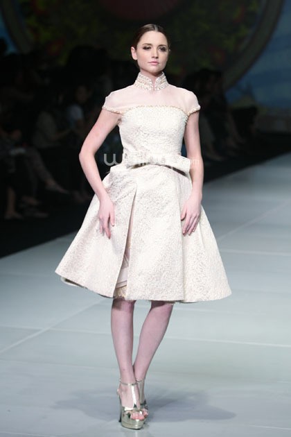 Widhi Budimulya Peranakan Show. Bazaar Fashion Festival 2014 at Jakarta Conventioon Center. Jakarta. [Foto: Mohammad Abduh/Wolipop]