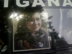 Jenazah Korban AirAsia Natalia Dimakamkan di Blitar