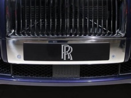 Gaet Konsumen Muda, Rolls-Royce Segera Bikin SUV