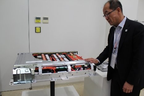 Canggih, Baterai Mobil Listrik Bisa Dicas dalam 3 Menit