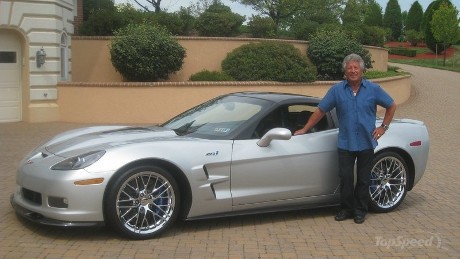 Corvette ZR1 Milik Legenda F1 Mario Andretti Dilelang