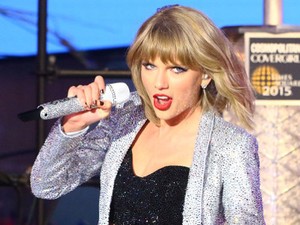 Taylor Swift Berjaya di People Choice Awards 2015