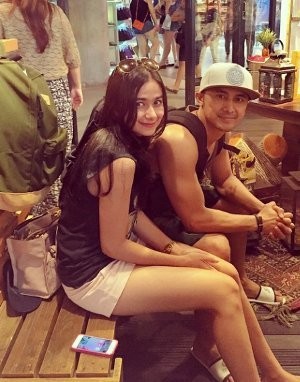 Kemesraan Hengky Kurniawan dan Sonya Fatmala di Instagram