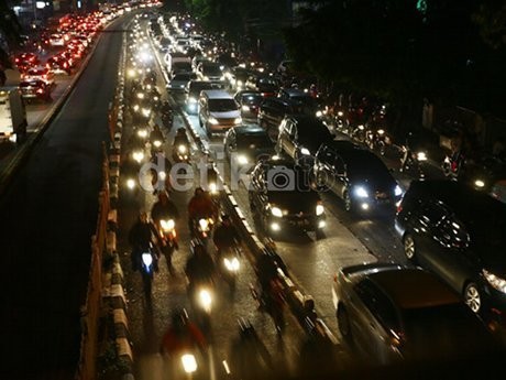 Polda Metro Usulkan Mobil Pribadi Dipakai Sabtu-Minggu Saja