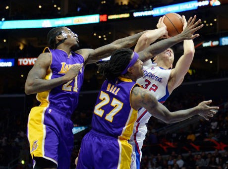 Clippers Kalahkan Lakers, Knicks Catat Rekor Kekalahan Beruntun