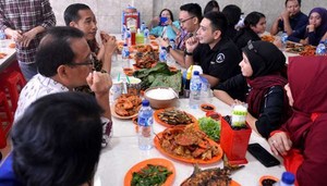 Jokowi, Bioskop dan Kepiting Asap