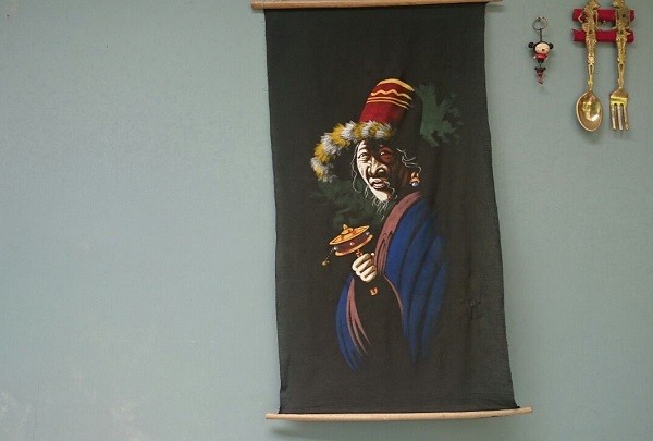 Perjuangan Bawa Lukisan Sebesar Jendela dari India