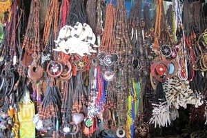Capek Beli Oleh-oleh, Akhirnya Tak Terpakai