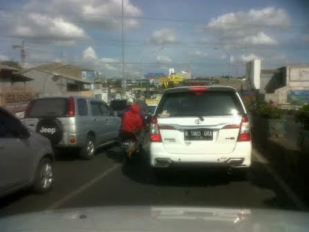 Macet di Flyover Ciputat Arah Lebak Bulus, Pertigaan Rempoa Jadi Penyebab
