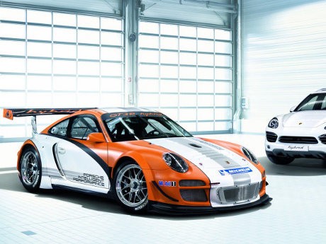 Porsche Bakal Punya Mobil Hybrid Lebih Banyak