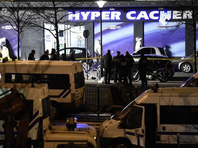 Penyanderaan di Toko Kelontong Paris, 5 Orang Tewas